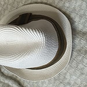 NWT Perry Ellis hat